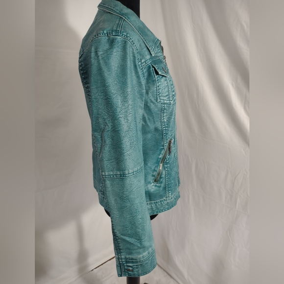 HOW CUTE! Women's Teal Faux Leather Zip Up Jacket Size XS - Picture 3 of 9